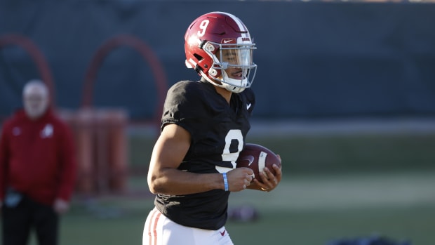 Bryce Young, Alabama practice, Nov. 23, 2021